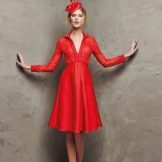 Krótka czerwona sukienka wieczorowa Pronovias