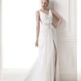 Pronovias wedding dress from the FASHION collection with a slit