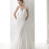 Gaun pengantin Pronovias dari koleksi FESYEN dengan langsir