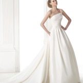 Vestido de novia de la colección GLAMOUR de Pronovias lush