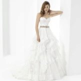 Gaun pengantin yang subur dari Pepe Botella
