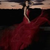 Gaun pengantin oleh alessandro angelozzi red