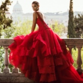 Gaun pengantin oleh alessandro angelozzi renda merah