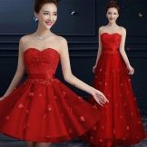 Červené večerní šaty z Číny až po zem