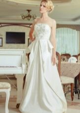 Váy cưới liền thân của Anna Delaria