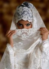 Rochie de mireasa musulmana cu bordura din dantela