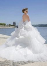 Nadýchané svadobné šaty