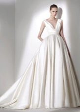 Vestido de noiva exuberante de Elie Saab