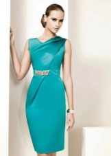 Gaun sarung malam pendek dalam warna turquoise