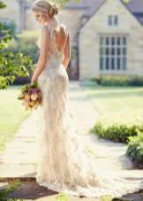 Svadobné rovné čipkované šaty