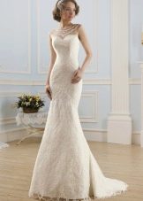 Brautkleid aus Spitze aus der ROMANCE-Kollektion von Naviblue Bridal