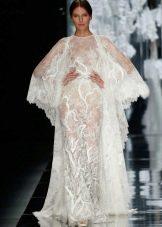 Brautkleid aus Spitze von Yolan Cris 2016