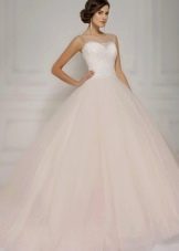Gaun pengantin yang subur dari Gabbiano