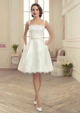 Vestido de novia corto con falda abullonada de la colección Tatiana Kaplun Burnt by luxury