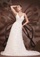Gaun pengantin putri duyung dari To Be Bride 2012