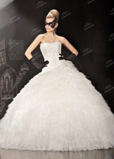 Gaun pengantin dari To Be Bride 2013 bengkak