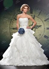Булчинска колекция 2014 сватбена рокля с волани