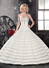 Gaun pengantin dari Bridal Collection 2014 bengkak