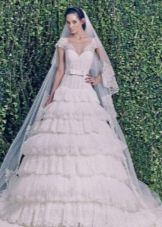 Венчаница из зимске колекције 2014 са слојевитом сукњом
