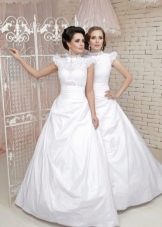 Closed wedding dress from the collection Love & Lacky