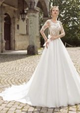 Gaun pengantin renda A-line dari Armonia