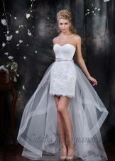 Short wedding dress from the EUROPE COLLECTION collection with a train