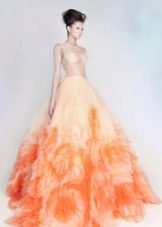 Oranžinė vestuvinė suknelė