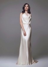 Gaun pengantin lurus yang elegan