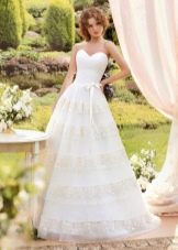 Gaun pengantin yang subur dari koleksi Sole Mio
