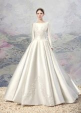 Lush wedding dress from the collection Ellada