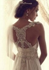 آنا كامبل فستان زفاف حجر الراين