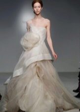 שמלת כלה של ורה וונג מקולקציית 2012