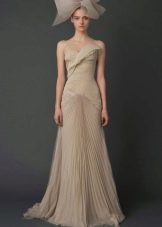 Сватбена рокля от колекция 2012 на Vera Wong