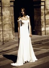 Wedding dress from Hugo Zaldi simple