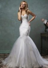 Gaun pengantin dari ikan Amelia Sposa
