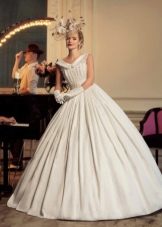 Hercegnő stílusú esküvői ruha