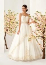 Mleczna suknia ślubna