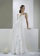 Gaun pengantin dari Tanya Grig Empire
