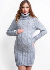 Megzta nėščiųjų megztinė suknelė