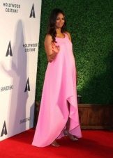 Elegancka różowa asymetryczna luźna sukienka ciążowa