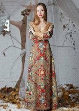 Ilga rusiško stiliaus suknelė