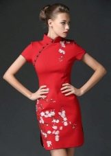 Czerwona orientalna sukienka