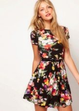 Viskozna haljina s cvjetnim printom