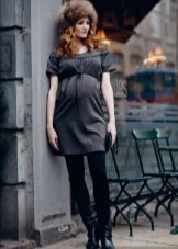 Есенна рокля за бременни с висока талия