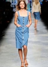 Mid-length denim pinafore dress with buttons