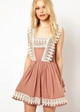 Beige lace-trimmed pinafore dress