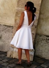 A-line neopren kjole med åben ryg