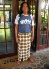 Sarong - sposób na wiązanie na pasku w Birmie
