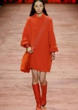 Žieminė megztinė suknelė oranžinė