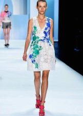 שמלת מידי אופנתית אביב קיץ 2016 עם הדפס ענפים